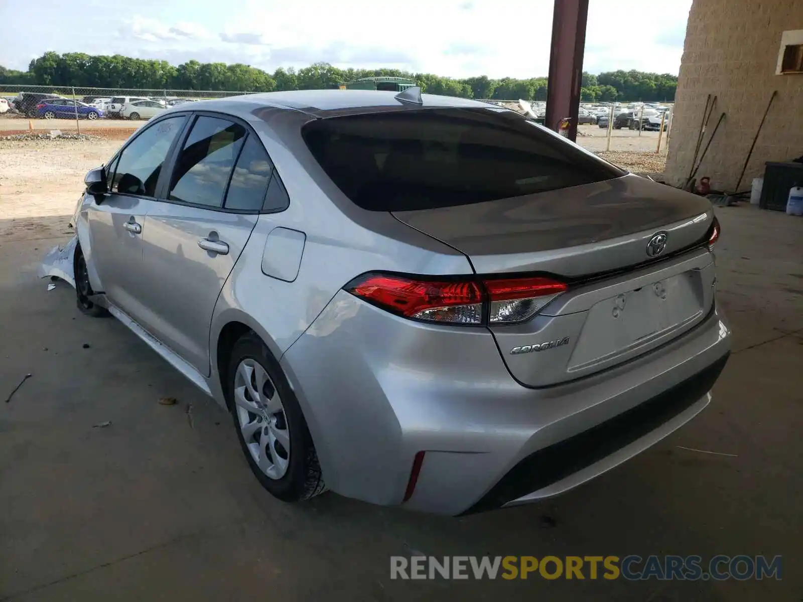 3 Photograph of a damaged car JTDEPRAE5LJ075985 TOYOTA COROLLA 2020