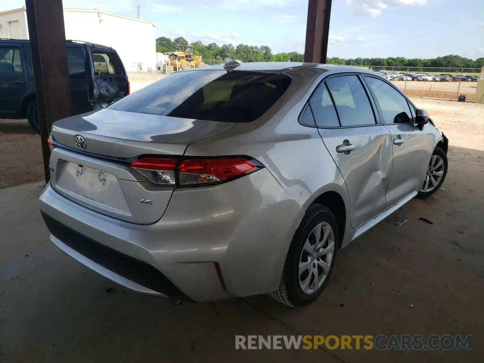 4 Photograph of a damaged car JTDEPRAE5LJ075985 TOYOTA COROLLA 2020