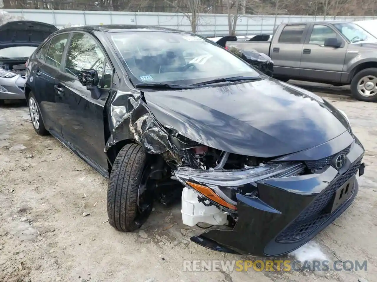 1 Photograph of a damaged car JTDEPRAE5LJ077591 TOYOTA COROLLA 2020