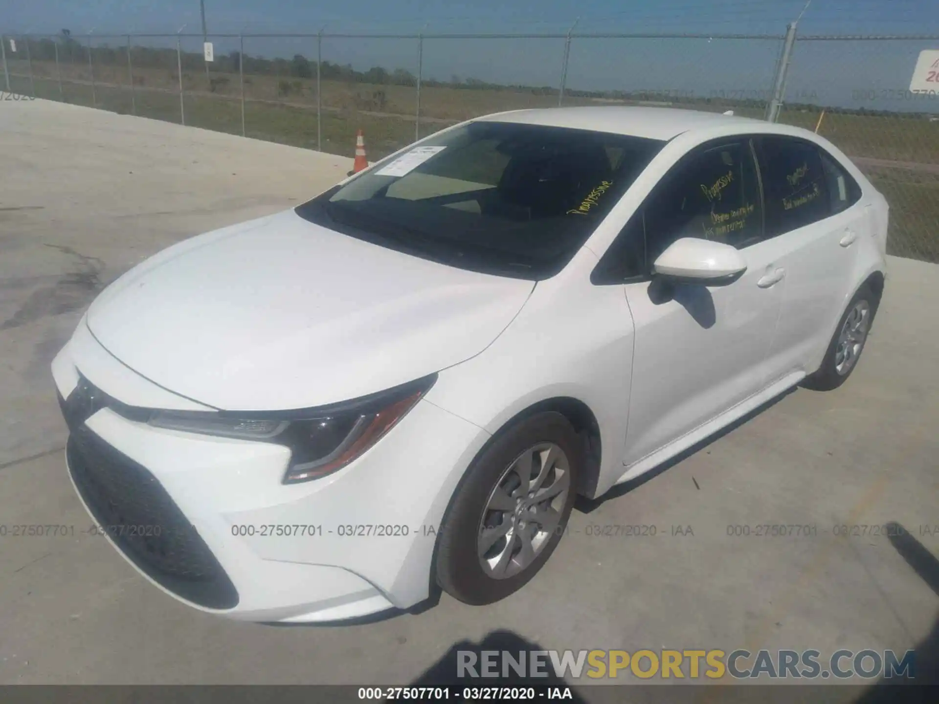 2 Photograph of a damaged car JTDEPRAE5LJ078935 TOYOTA COROLLA 2020