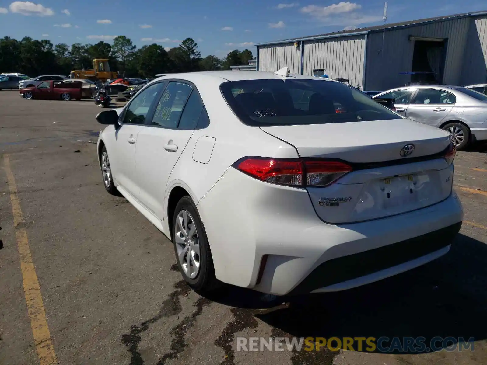 3 Photograph of a damaged car JTDEPRAE5LJ079566 TOYOTA COROLLA 2020