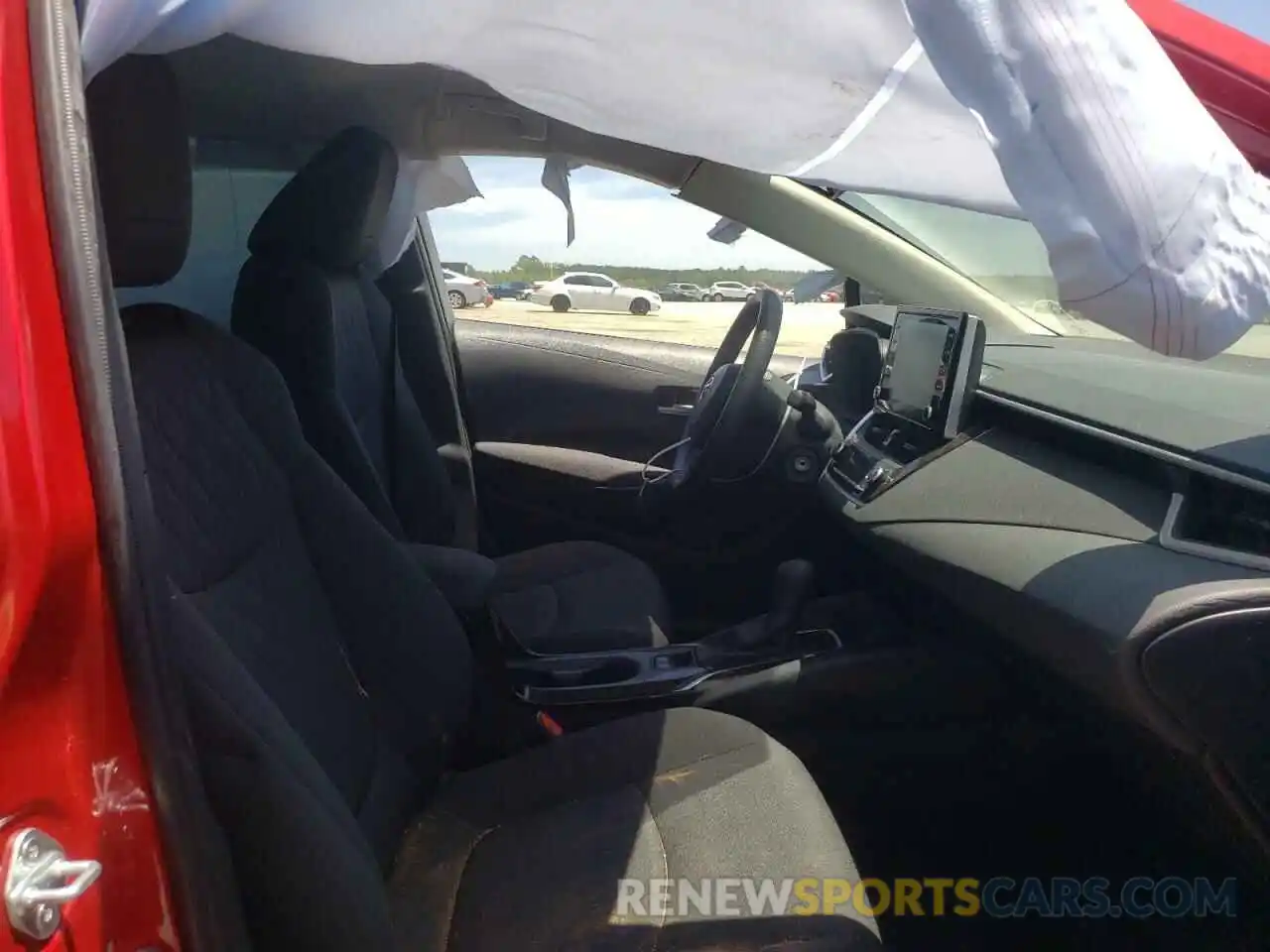 5 Photograph of a damaged car JTDEPRAE5LJ080510 TOYOTA COROLLA 2020