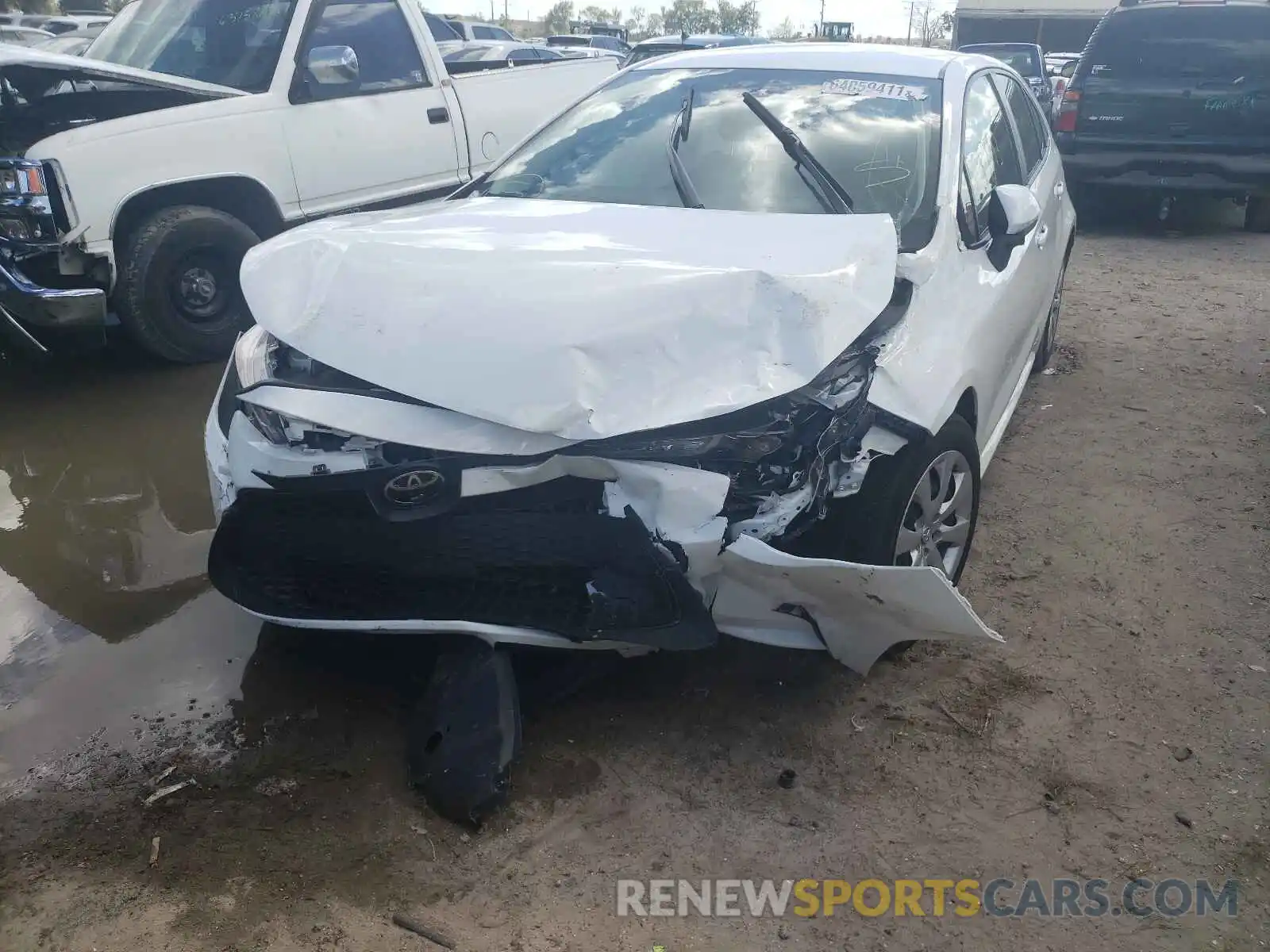 9 Photograph of a damaged car JTDEPRAE5LJ080605 TOYOTA COROLLA 2020