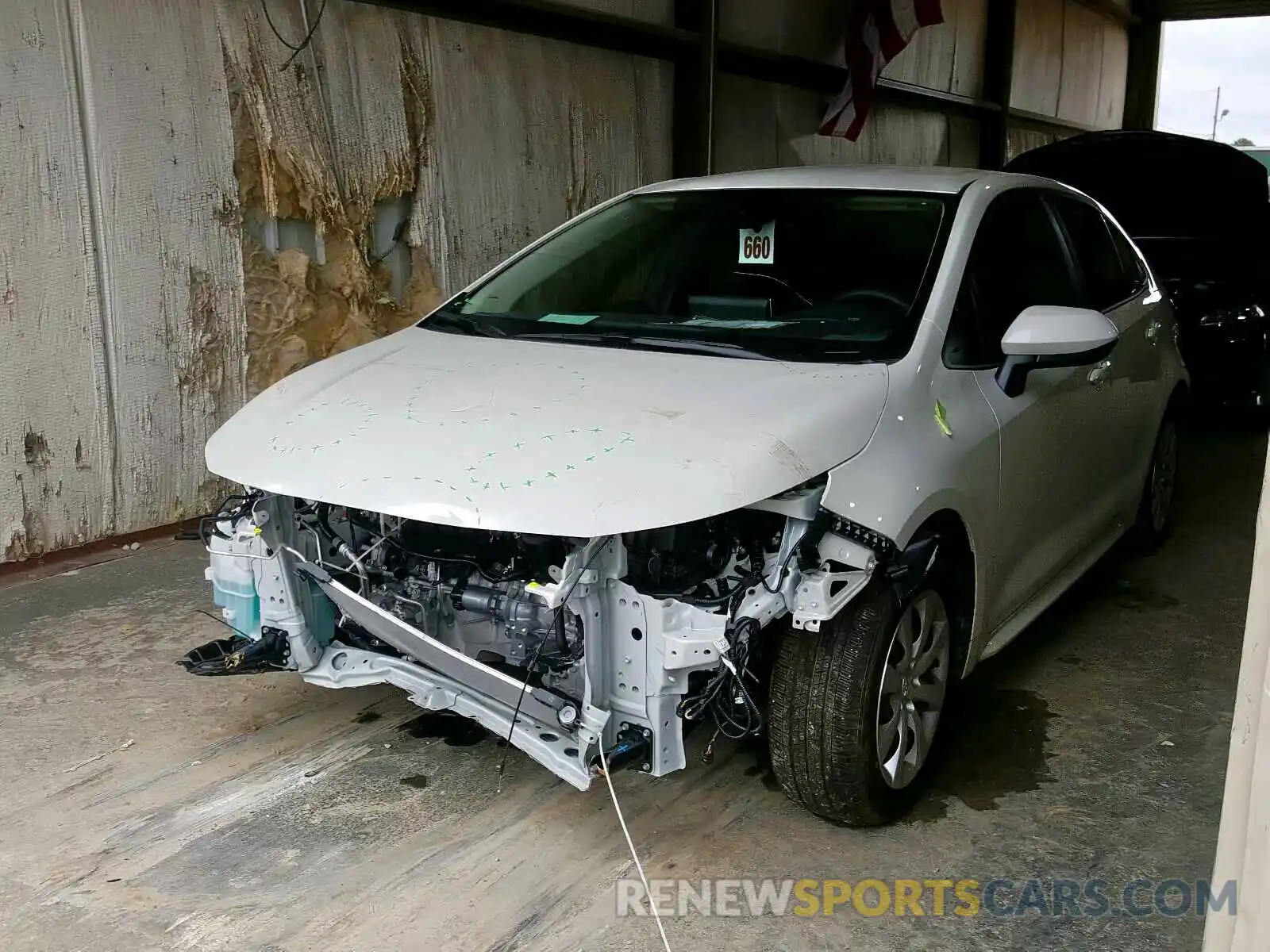 2 Photograph of a damaged car JTDEPRAE5LJ080619 TOYOTA COROLLA 2020