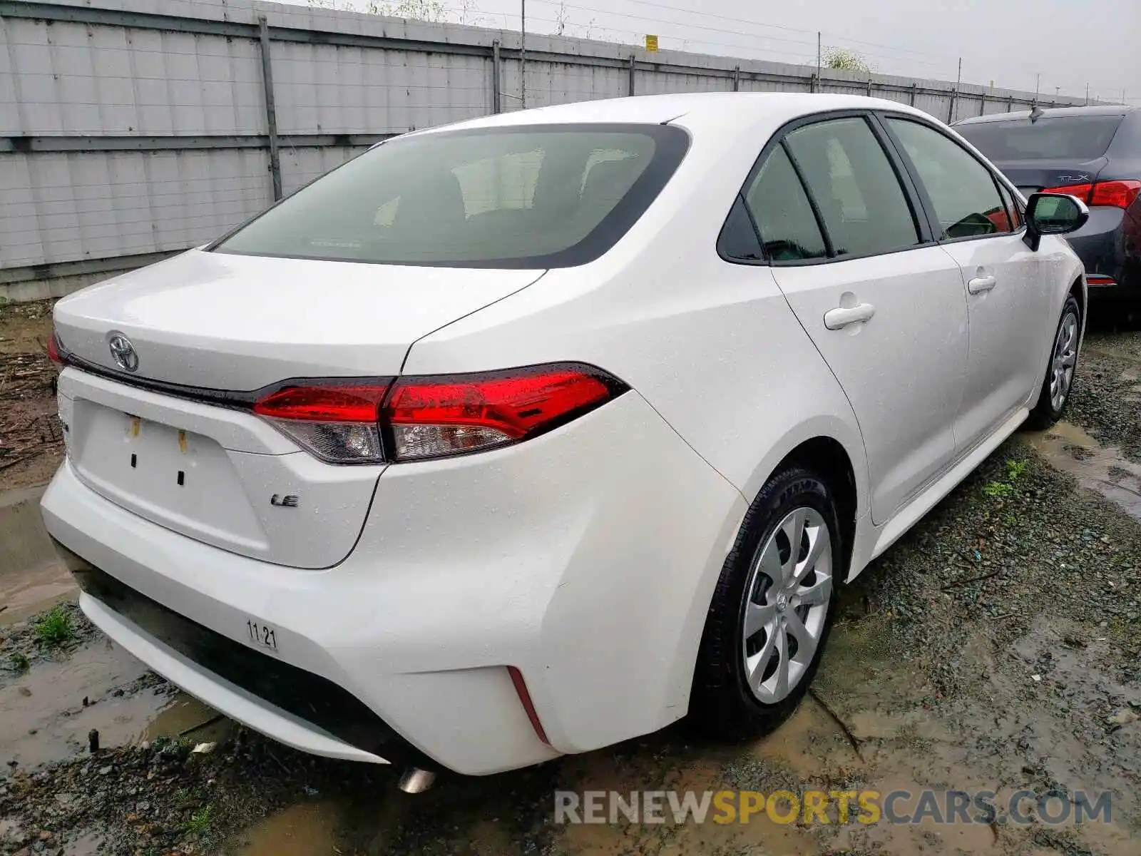 4 Photograph of a damaged car JTDEPRAE5LJ080930 TOYOTA COROLLA 2020