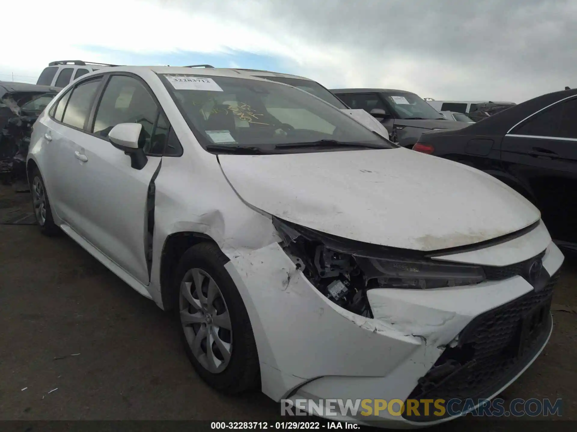 1 Photograph of a damaged car JTDEPRAE5LJ081186 TOYOTA COROLLA 2020