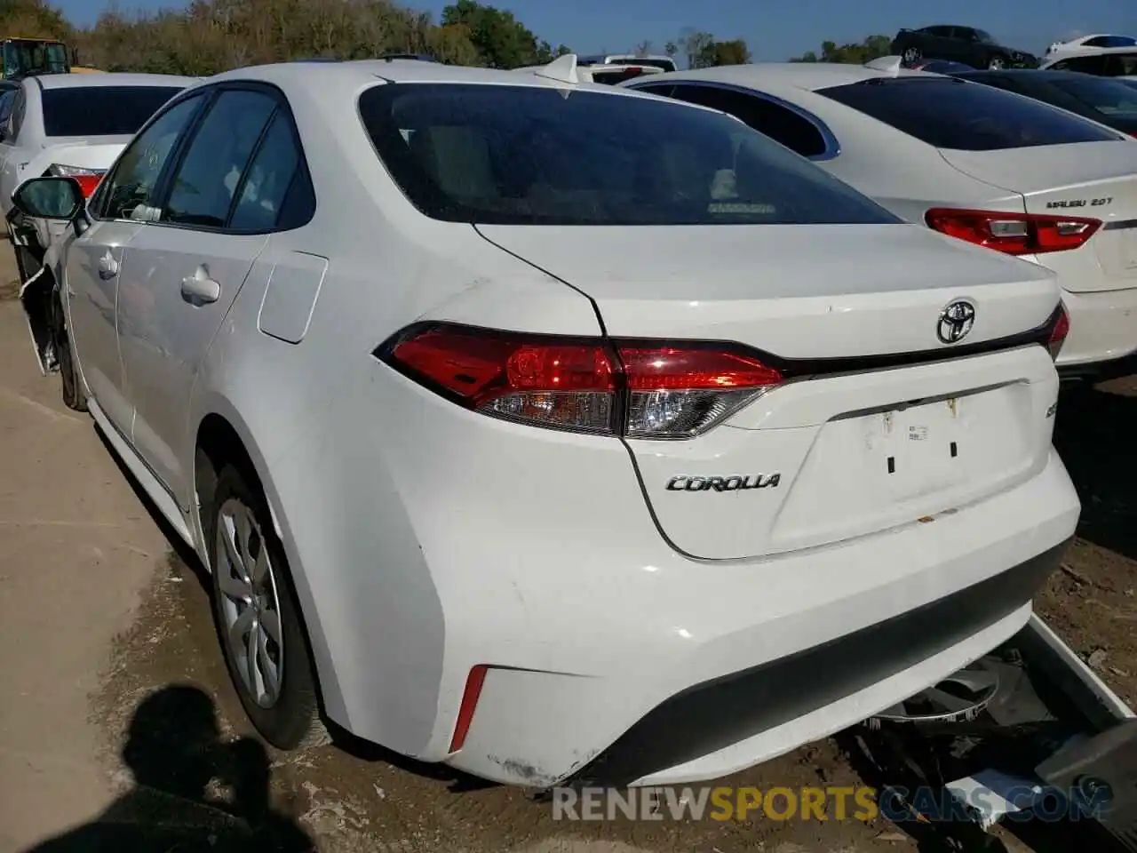 3 Photograph of a damaged car JTDEPRAE5LJ082726 TOYOTA COROLLA 2020