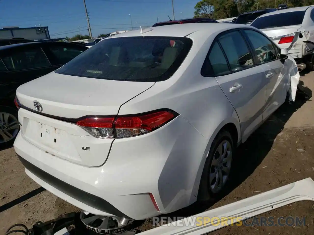 4 Photograph of a damaged car JTDEPRAE5LJ082726 TOYOTA COROLLA 2020