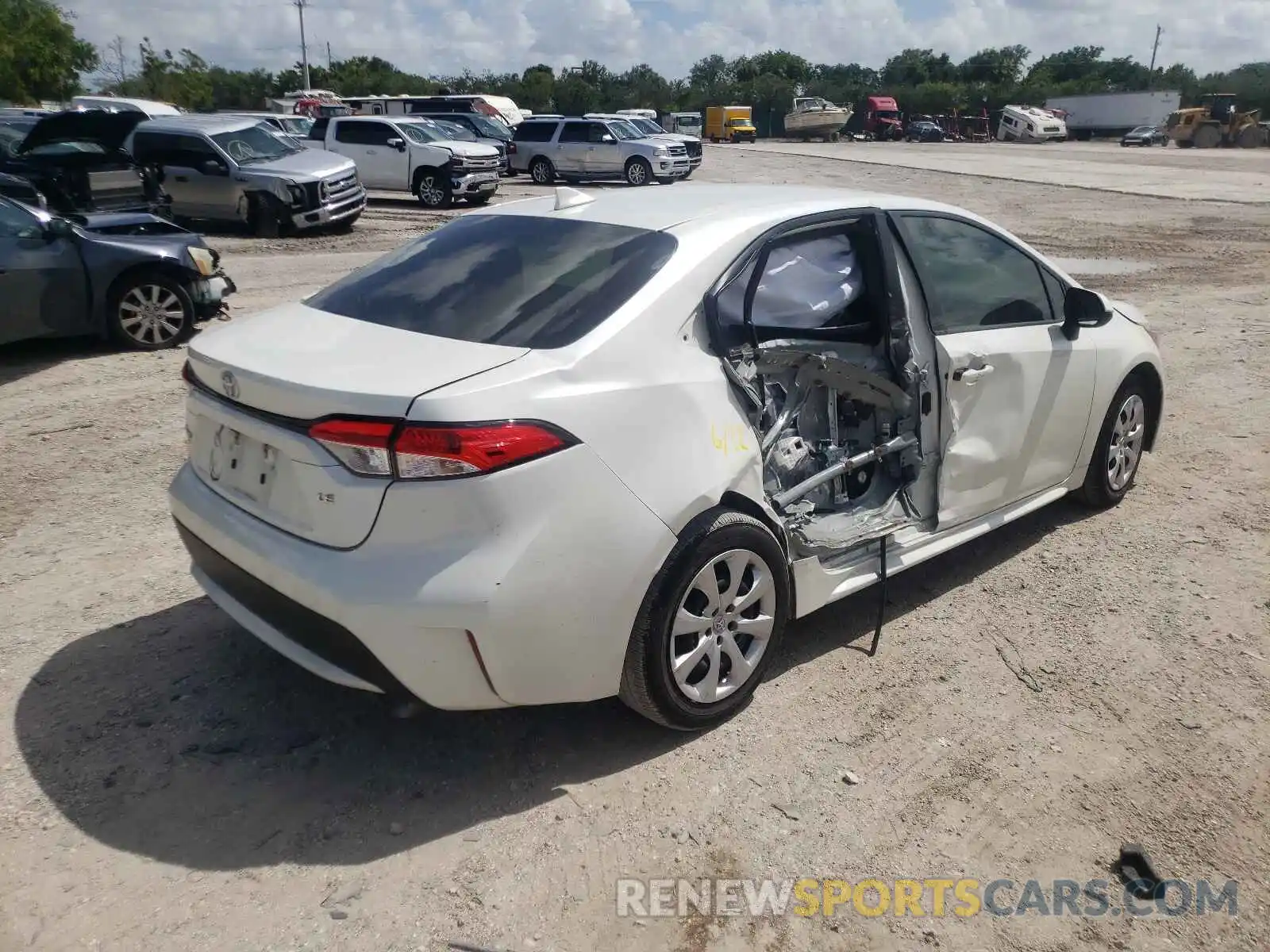 4 Photograph of a damaged car JTDEPRAE5LJ084170 TOYOTA COROLLA 2020