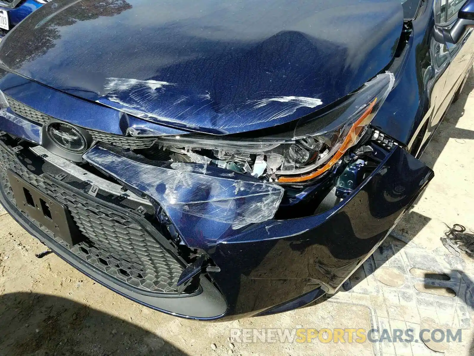 9 Photograph of a damaged car JTDEPRAE5LJ084282 TOYOTA COROLLA 2020