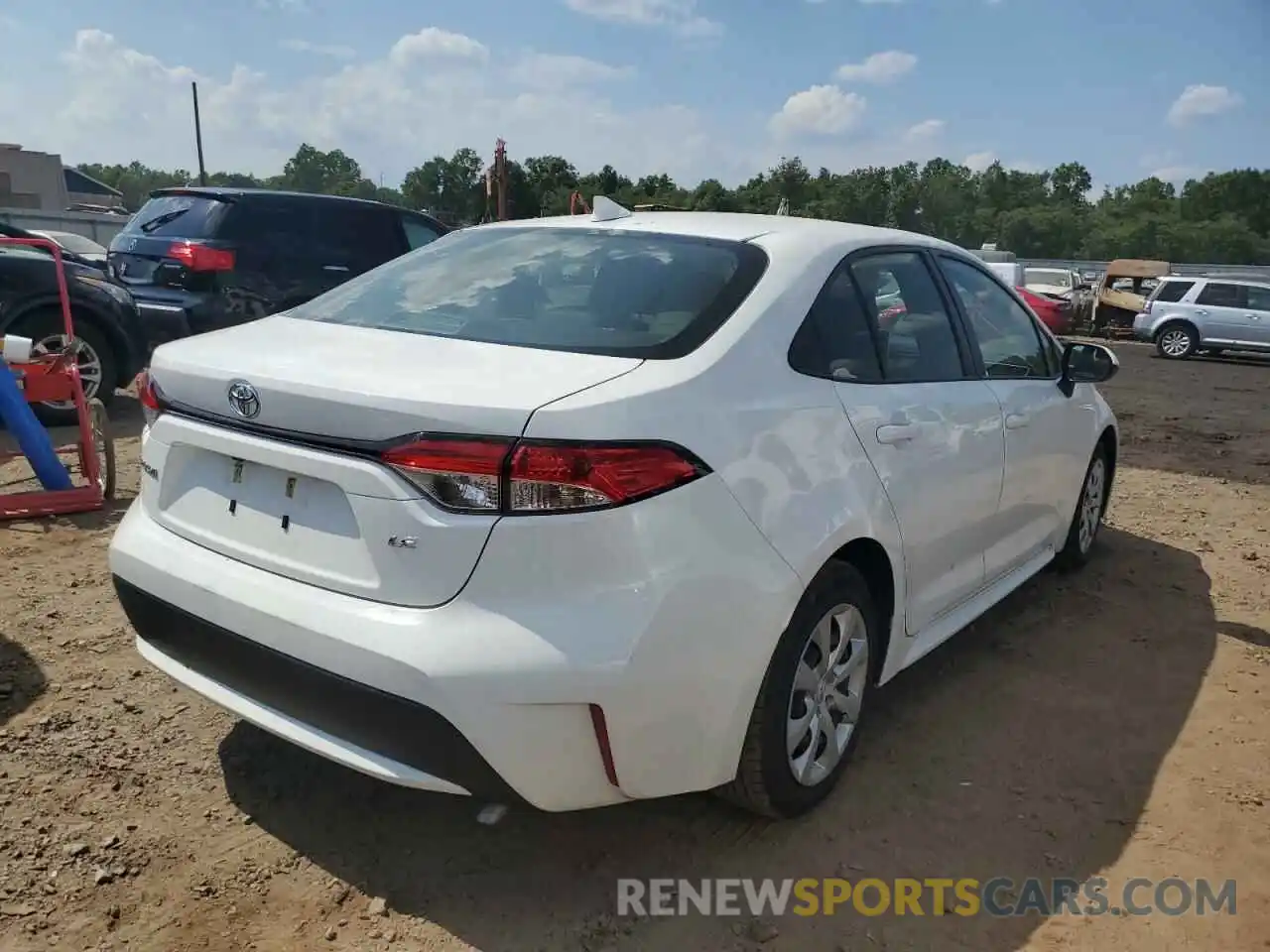 4 Photograph of a damaged car JTDEPRAE5LJ084444 TOYOTA COROLLA 2020