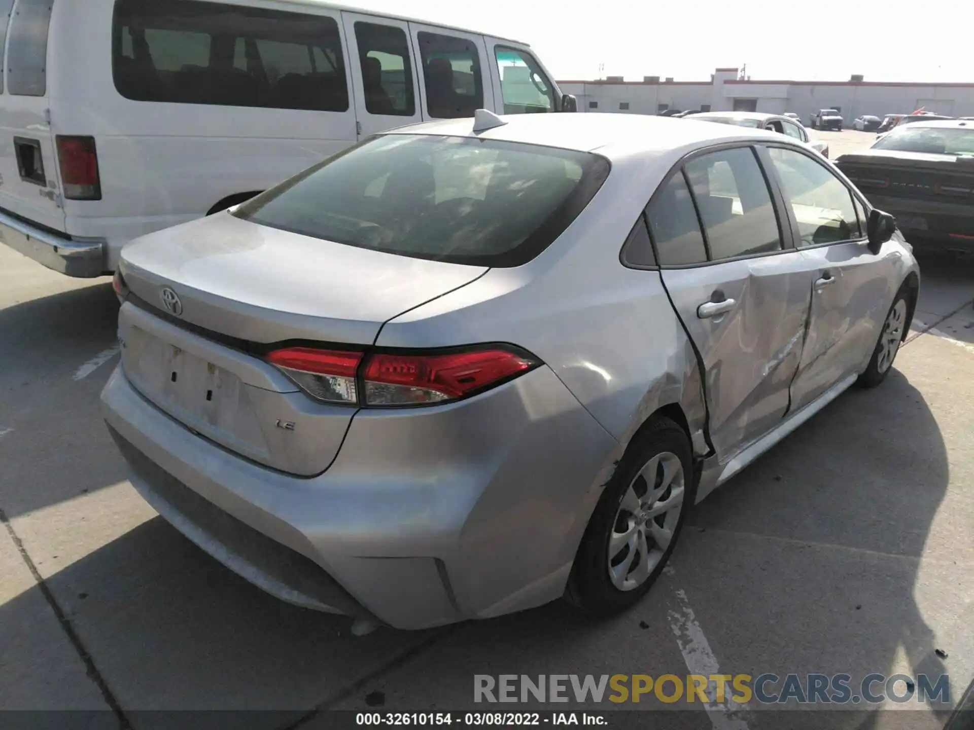 4 Photograph of a damaged car JTDEPRAE5LJ084945 TOYOTA COROLLA 2020