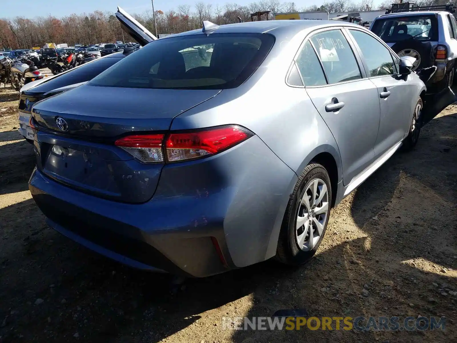 4 Photograph of a damaged car JTDEPRAE5LJ085173 TOYOTA COROLLA 2020