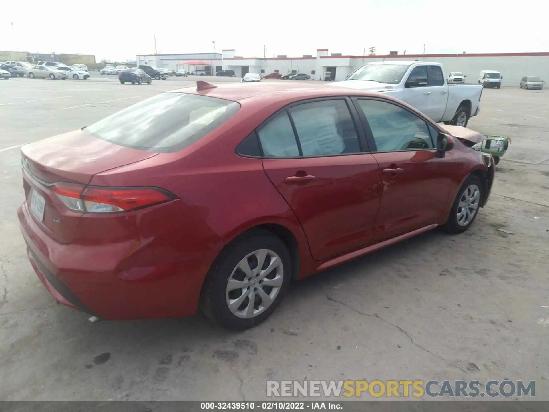 4 Photograph of a damaged car JTDEPRAE5LJ085660 TOYOTA COROLLA 2020