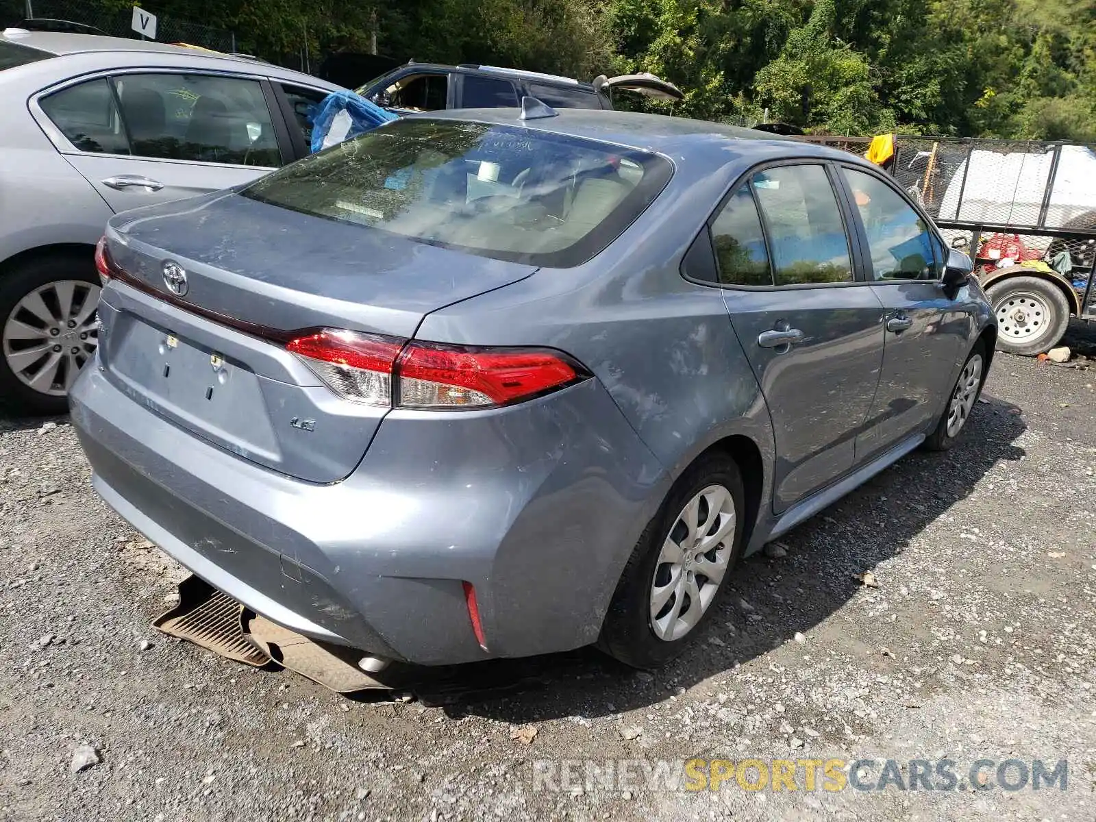 4 Photograph of a damaged car JTDEPRAE5LJ085738 TOYOTA COROLLA 2020