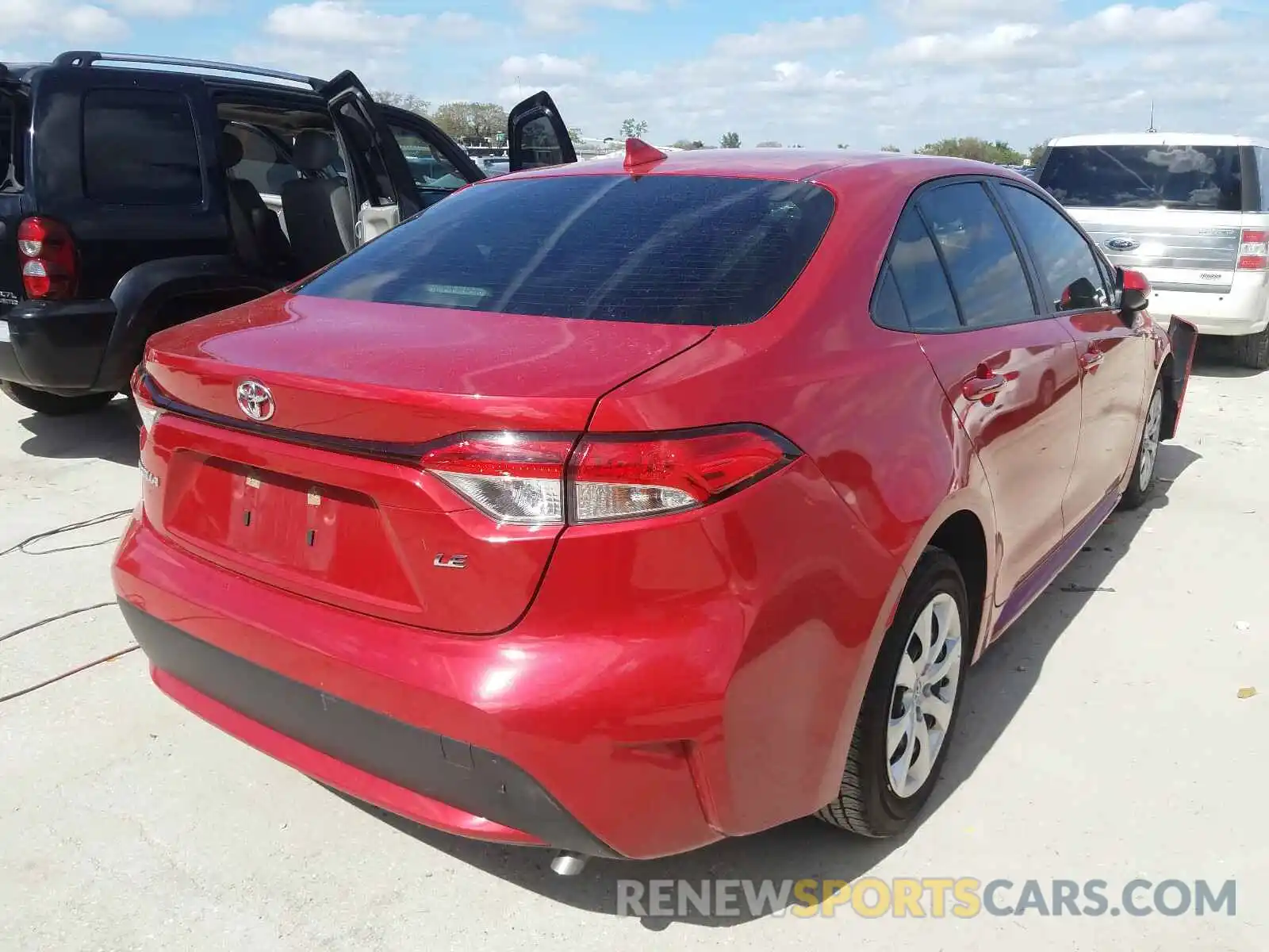 4 Photograph of a damaged car JTDEPRAE5LJ086744 TOYOTA COROLLA 2020