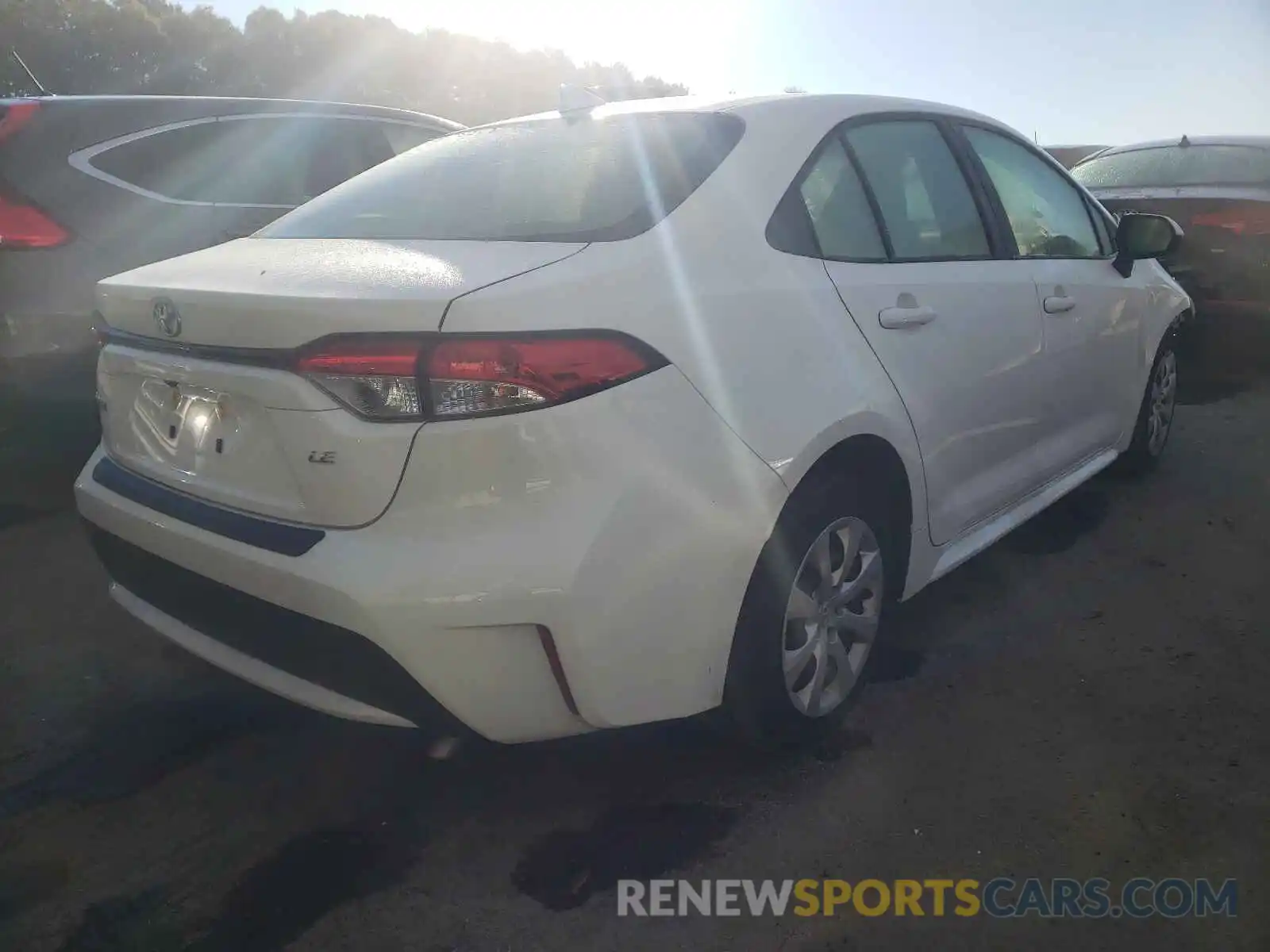 4 Photograph of a damaged car JTDEPRAE5LJ088283 TOYOTA COROLLA 2020