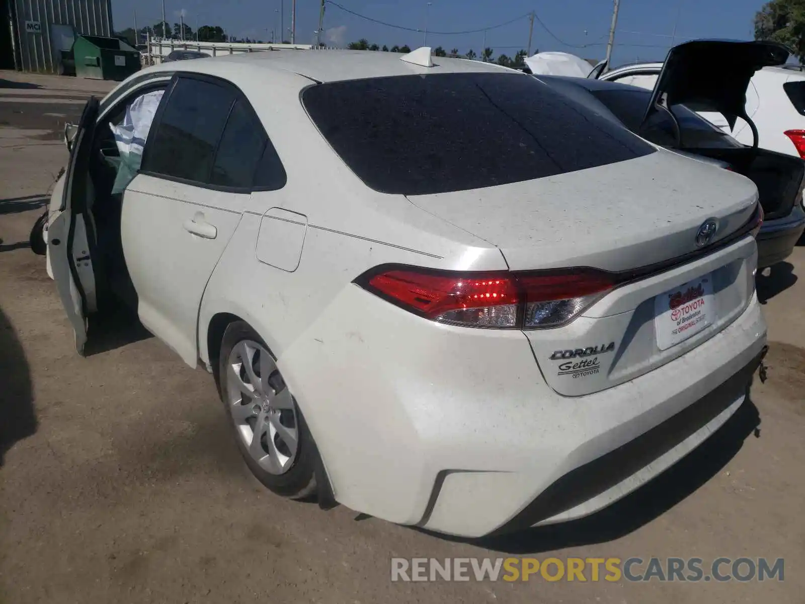 3 Photograph of a damaged car JTDEPRAE5LJ089210 TOYOTA COROLLA 2020