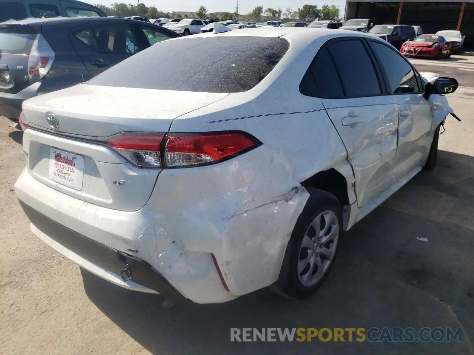 4 Photograph of a damaged car JTDEPRAE5LJ089210 TOYOTA COROLLA 2020