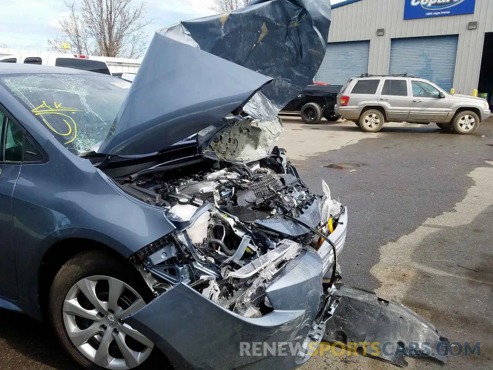 9 Photograph of a damaged car JTDEPRAE5LJ092687 TOYOTA COROLLA 2020