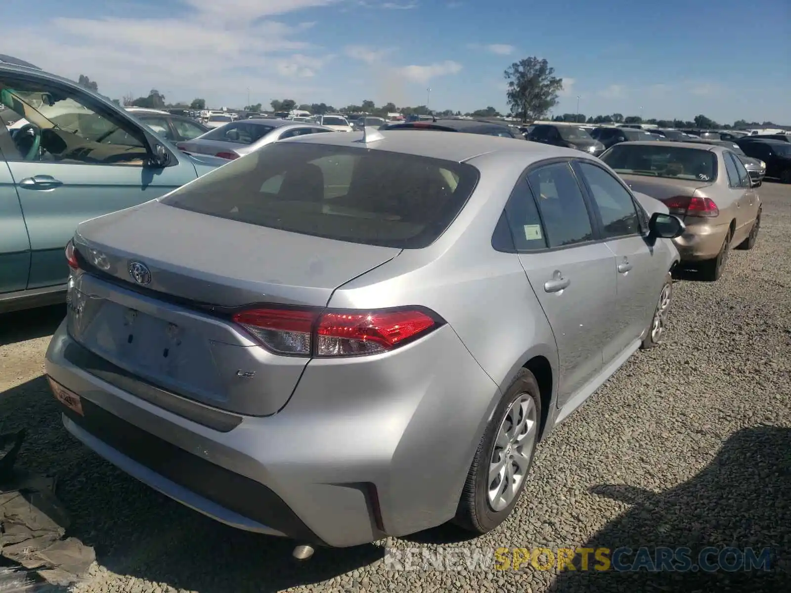 4 Photograph of a damaged car JTDEPRAE5LJ093872 TOYOTA COROLLA 2020