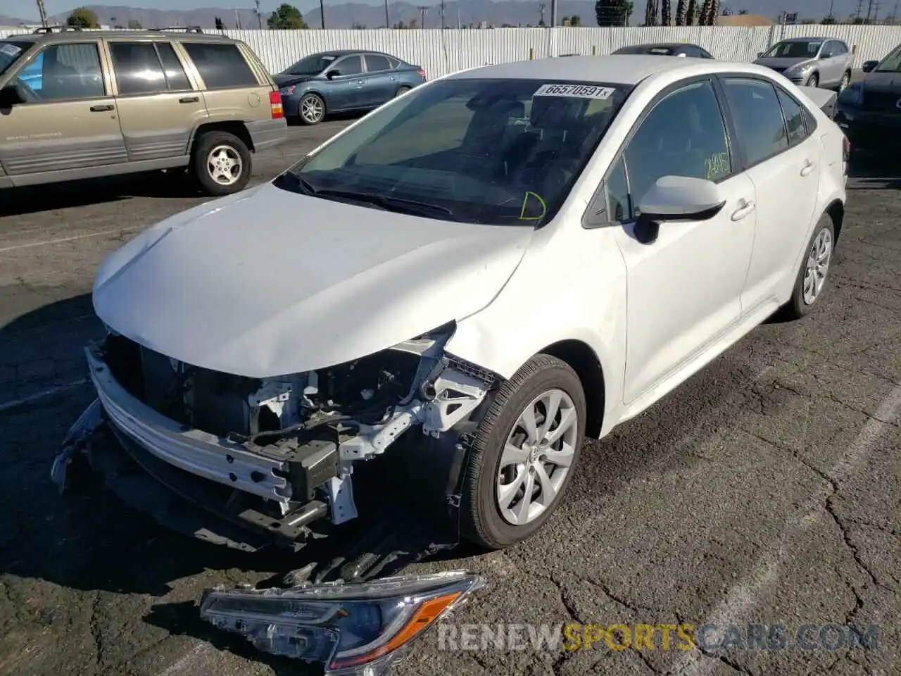 2 Photograph of a damaged car JTDEPRAE5LJ094732 TOYOTA COROLLA 2020