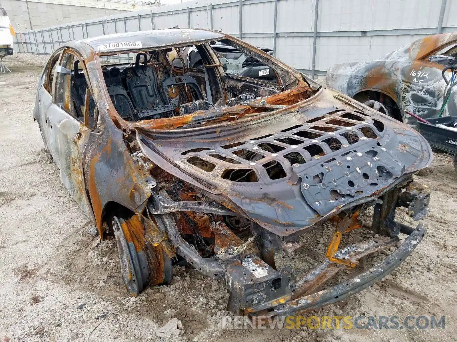 1 Фотография поврежденного автомобиля JTDEPRAE5LJ095413 TOYOTA COROLLA 2020