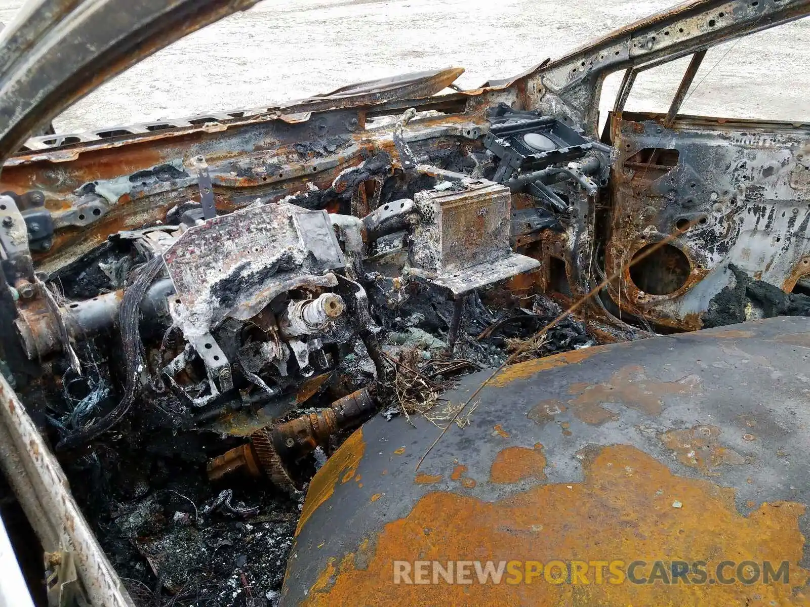 10 Photograph of a damaged car JTDEPRAE5LJ095413 TOYOTA COROLLA 2020