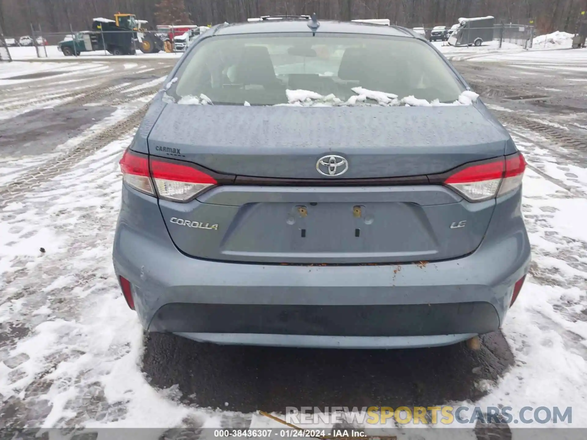 17 Photograph of a damaged car JTDEPRAE5LJ096142 TOYOTA COROLLA 2020