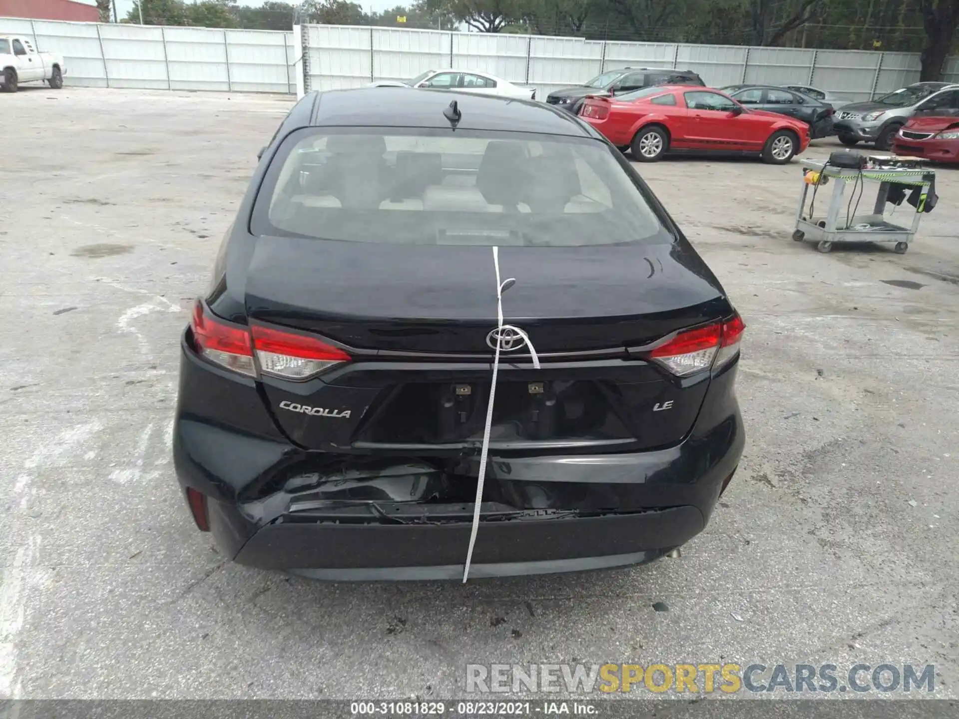 6 Photograph of a damaged car JTDEPRAE5LJ096433 TOYOTA COROLLA 2020