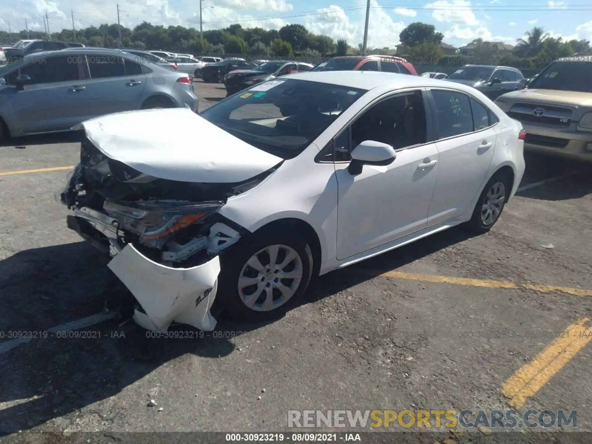 2 Photograph of a damaged car JTDEPRAE5LJ097159 TOYOTA COROLLA 2020