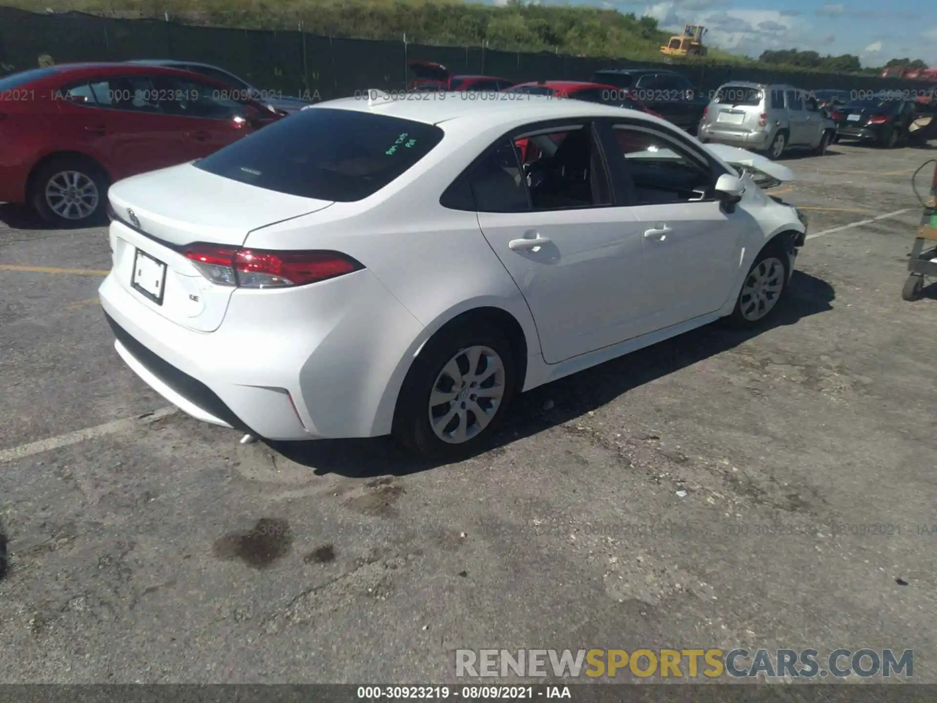 4 Photograph of a damaged car JTDEPRAE5LJ097159 TOYOTA COROLLA 2020