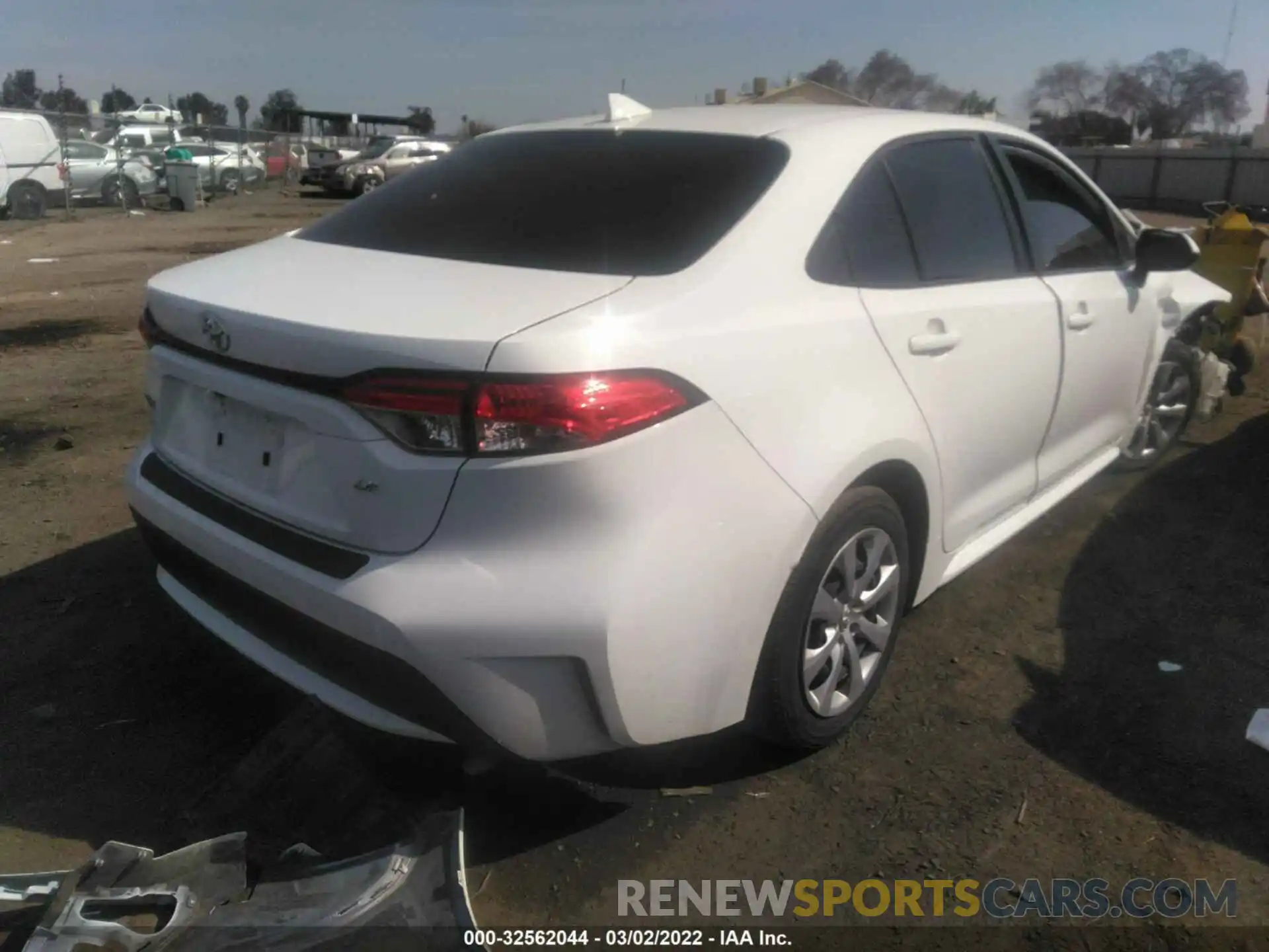 4 Photograph of a damaged car JTDEPRAE5LJ098912 TOYOTA COROLLA 2020