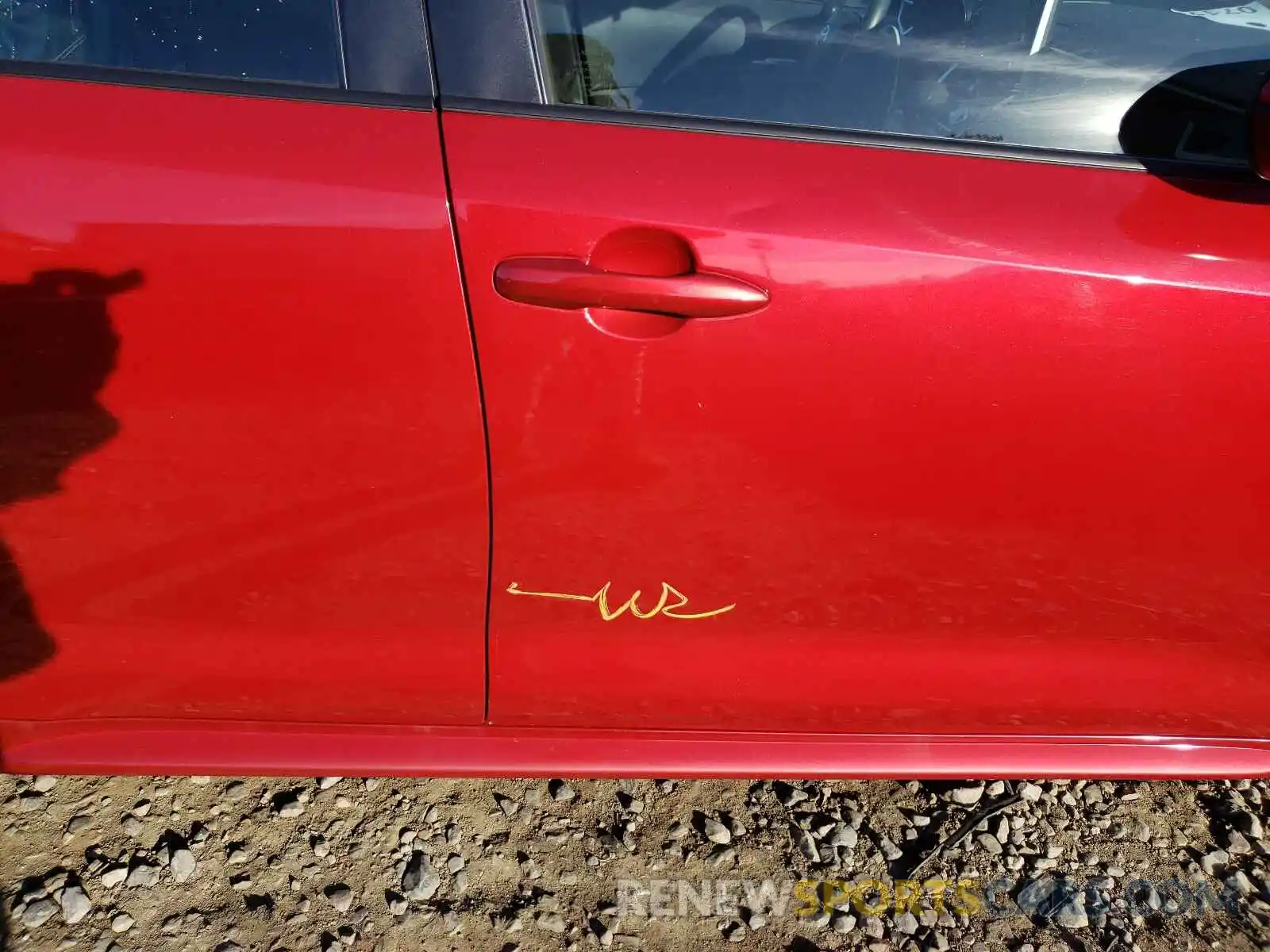 9 Photograph of a damaged car JTDEPRAE5LJ101887 TOYOTA COROLLA 2020