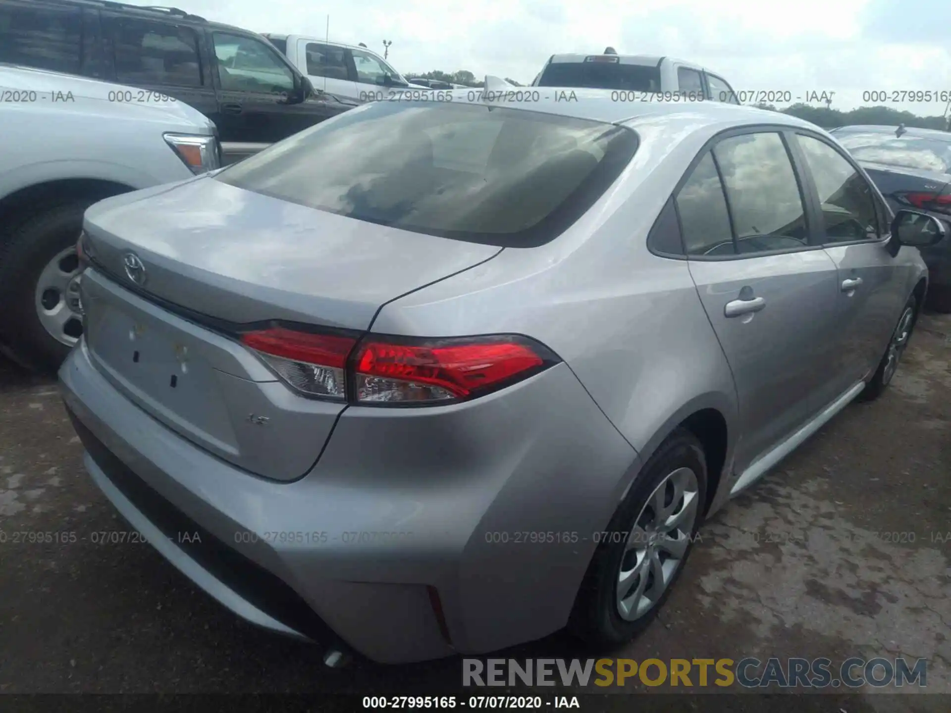 4 Photograph of a damaged car JTDEPRAE5LJ102439 TOYOTA COROLLA 2020