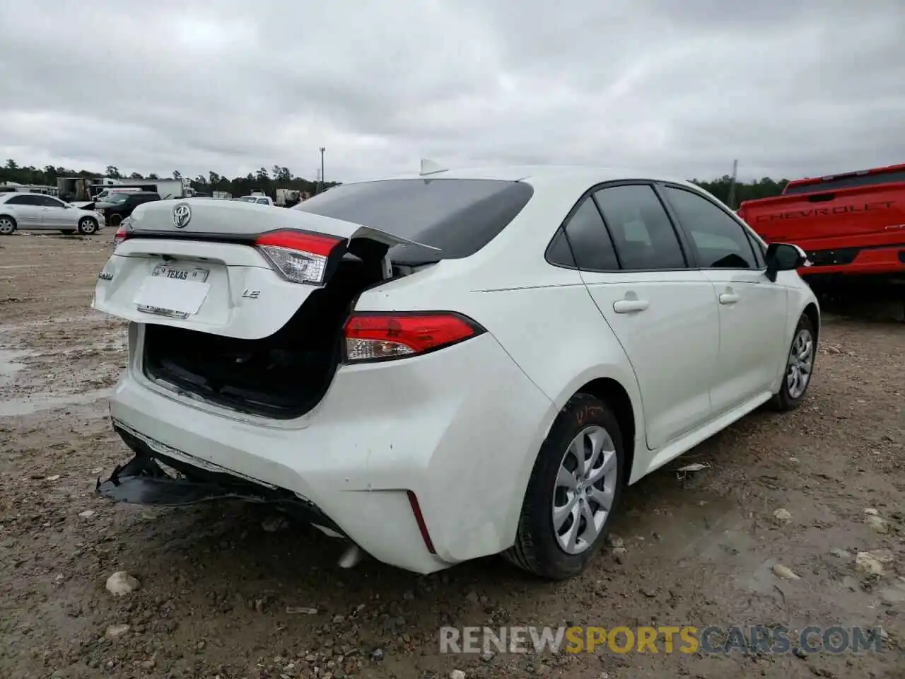 4 Photograph of a damaged car JTDEPRAE5LJ103008 TOYOTA COROLLA 2020