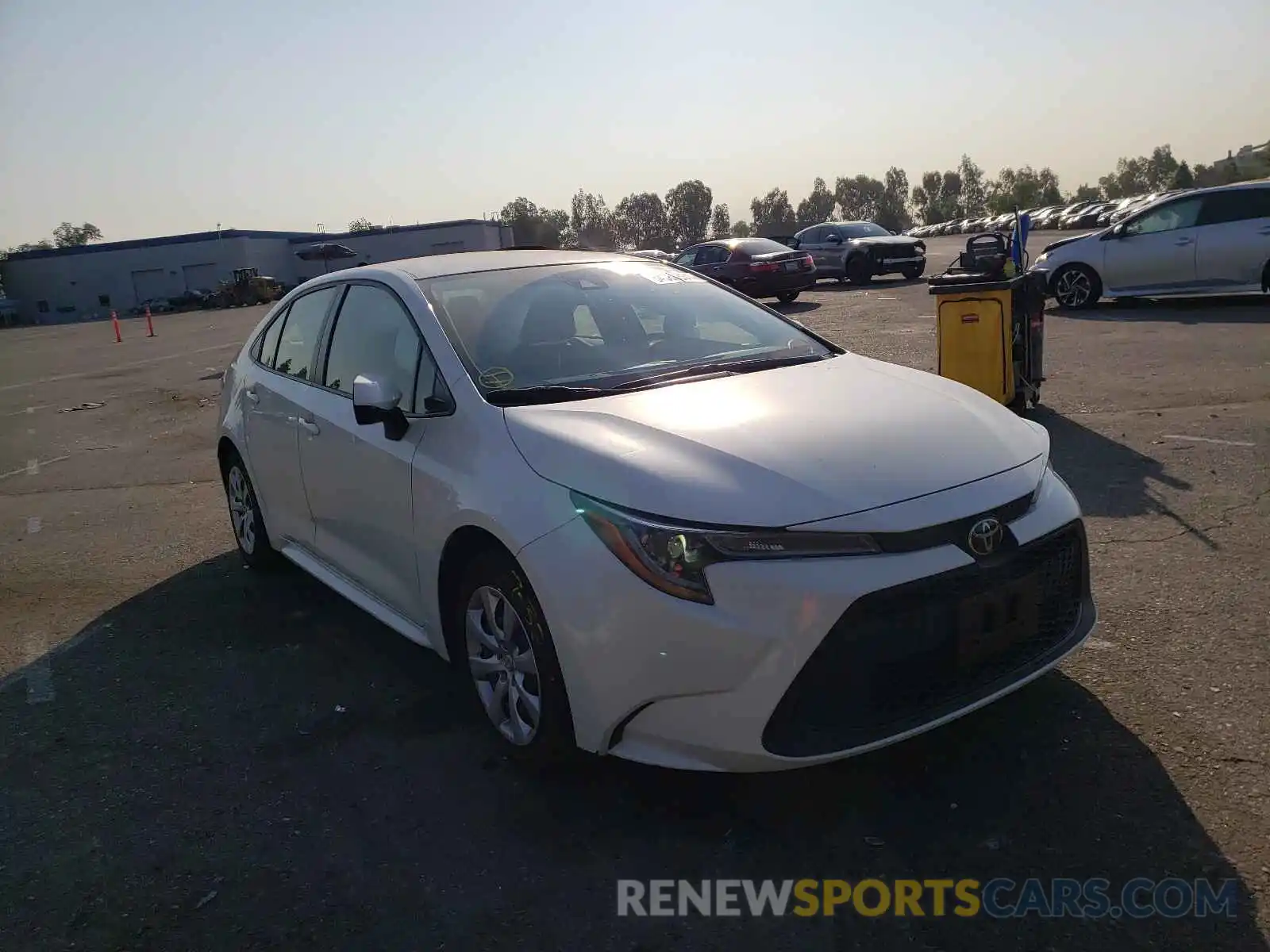 1 Photograph of a damaged car JTDEPRAE5LJ103042 TOYOTA COROLLA 2020