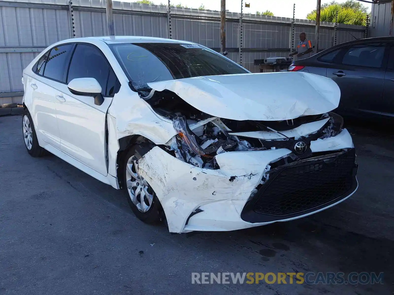 1 Photograph of a damaged car JTDEPRAE5LJ103252 TOYOTA COROLLA 2020