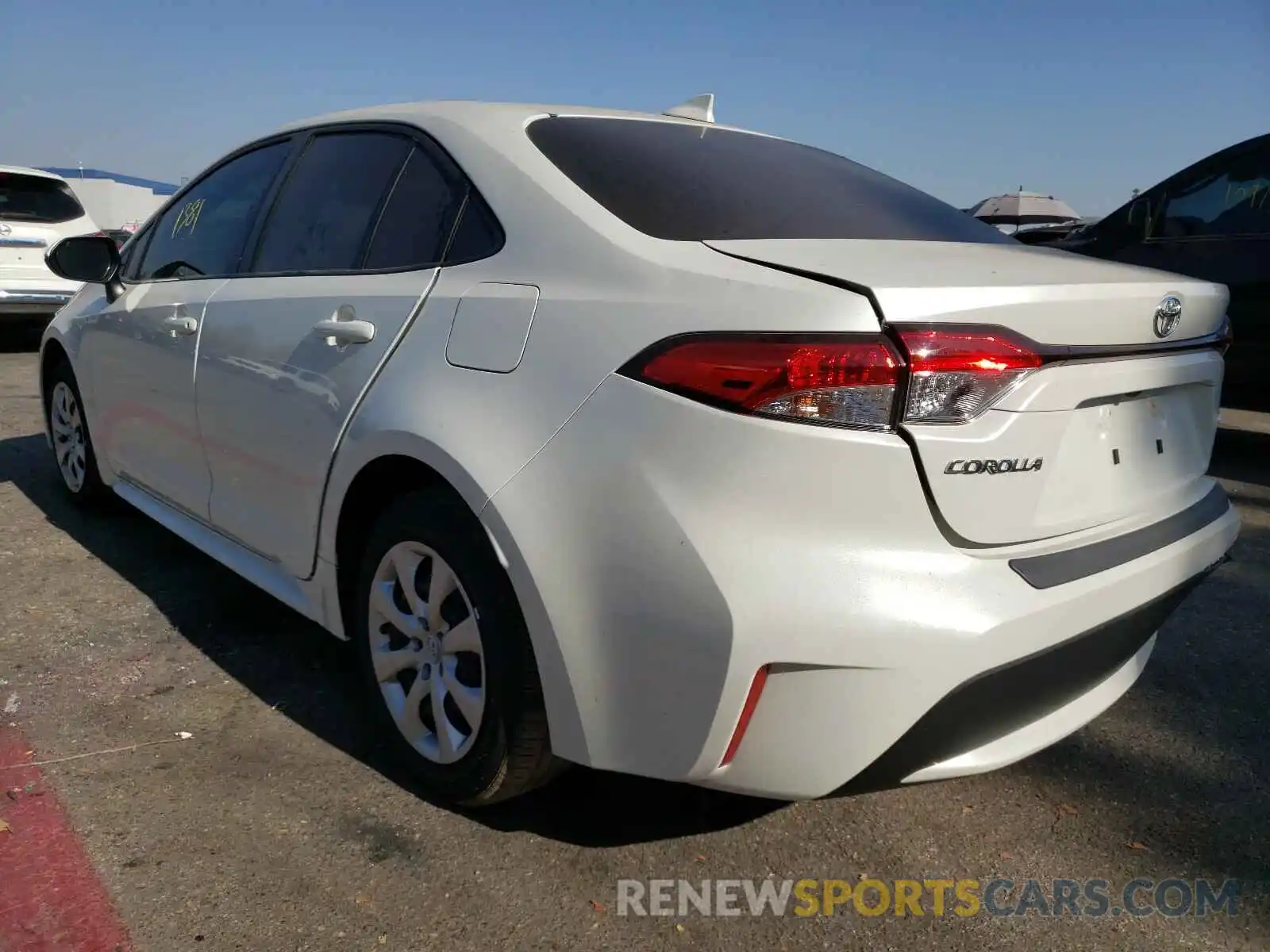 3 Photograph of a damaged car JTDEPRAE5LJ103784 TOYOTA COROLLA 2020