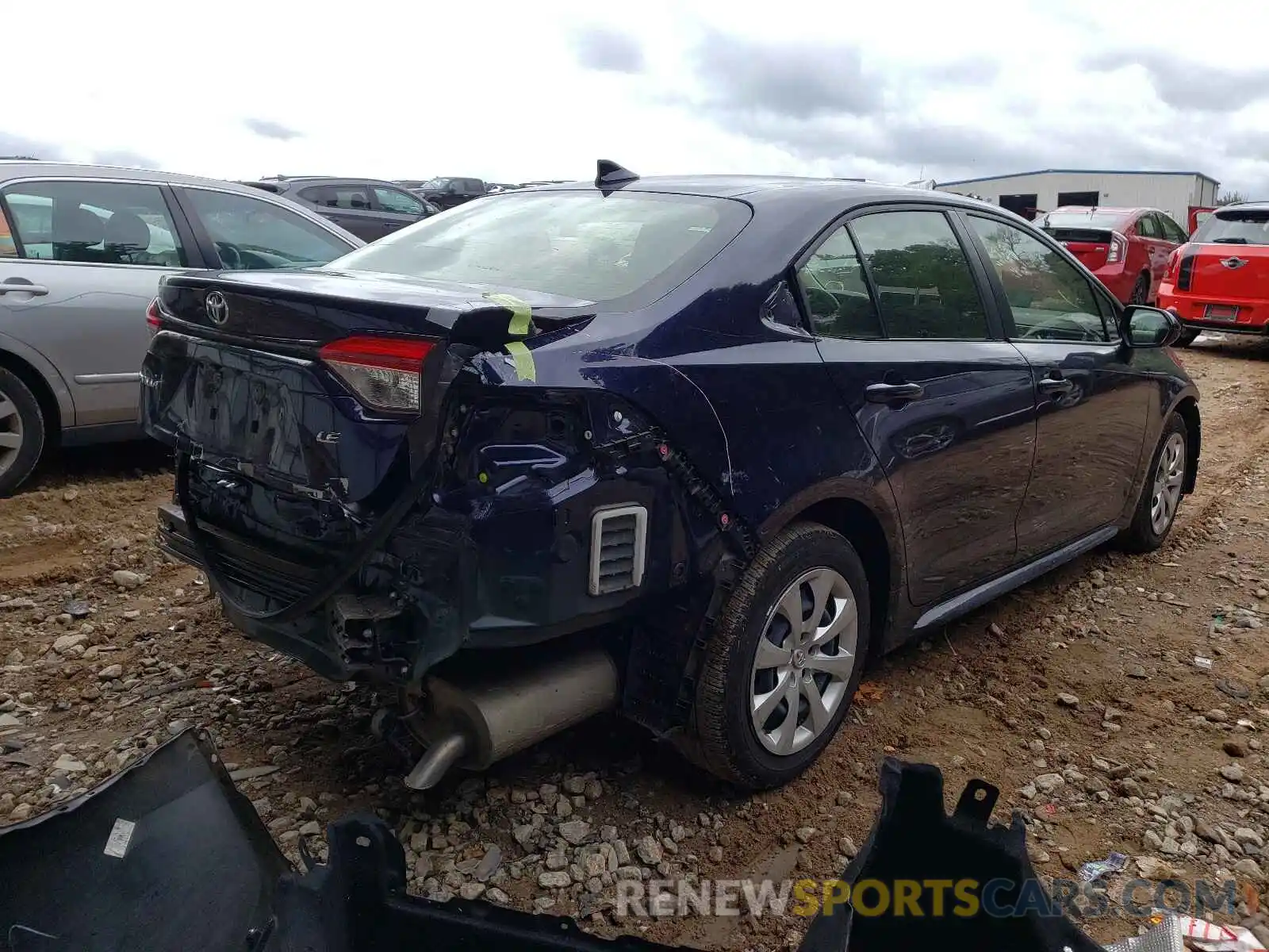 4 Photograph of a damaged car JTDEPRAE5LJ104983 TOYOTA COROLLA 2020