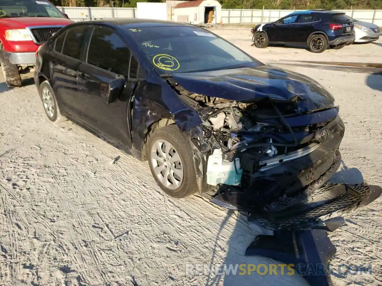 1 Photograph of a damaged car JTDEPRAE5LJ105535 TOYOTA COROLLA 2020