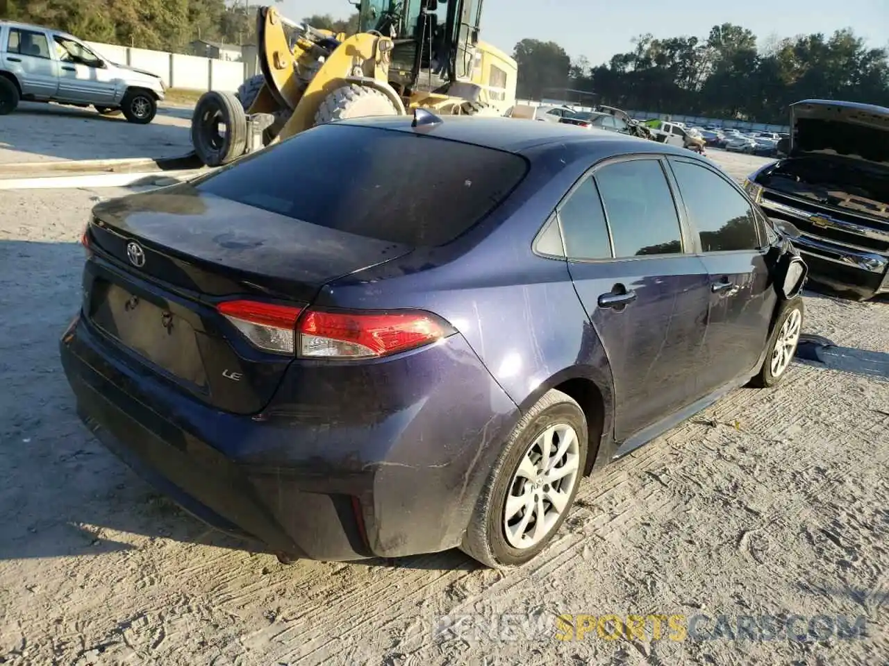 4 Photograph of a damaged car JTDEPRAE5LJ105535 TOYOTA COROLLA 2020