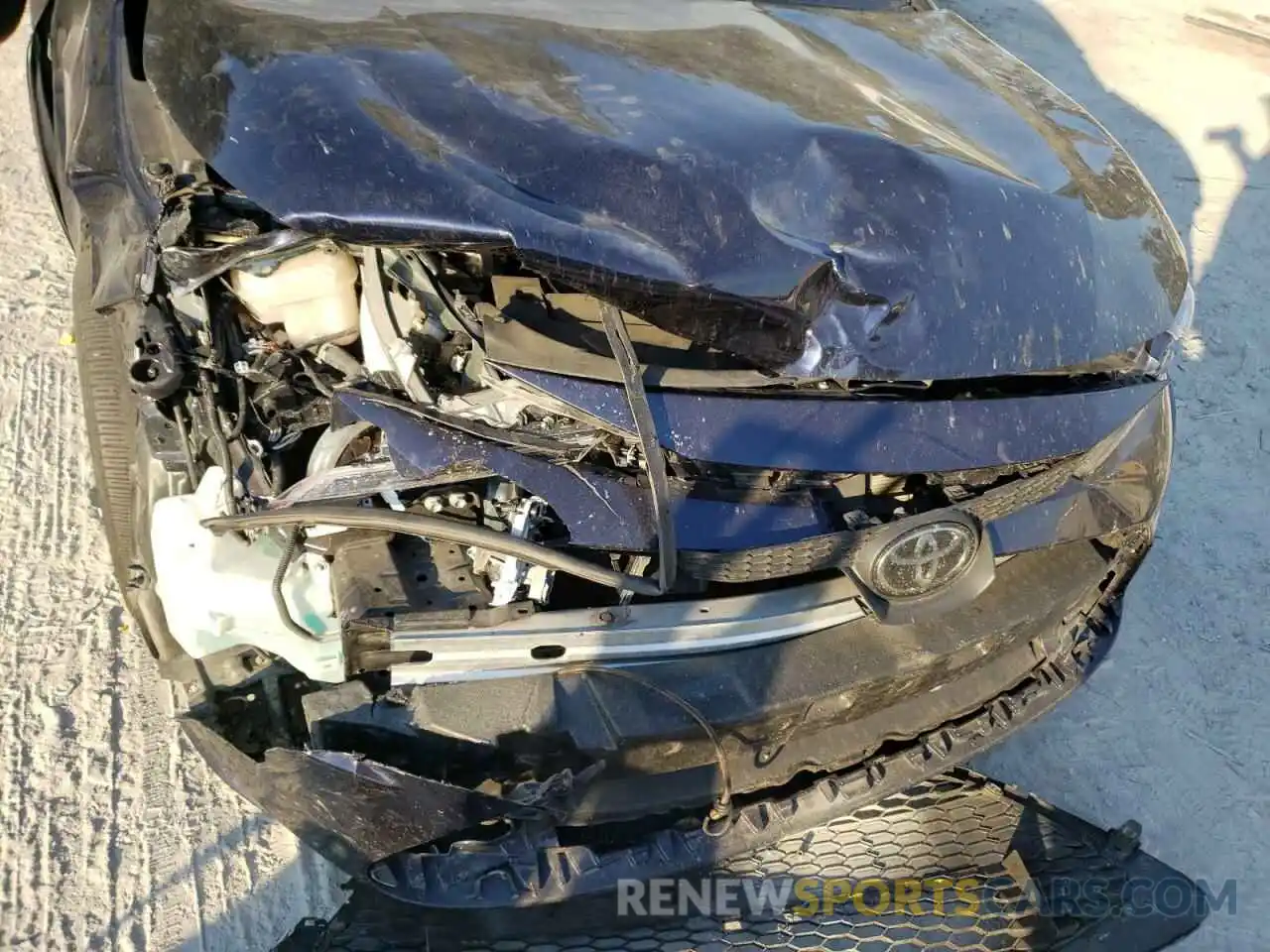 9 Photograph of a damaged car JTDEPRAE5LJ105535 TOYOTA COROLLA 2020