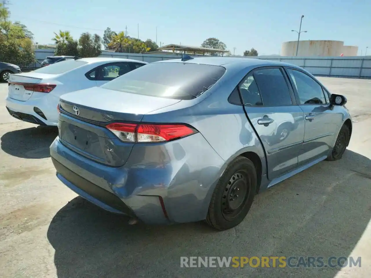 4 Photograph of a damaged car JTDEPRAE5LJ106765 TOYOTA COROLLA 2020