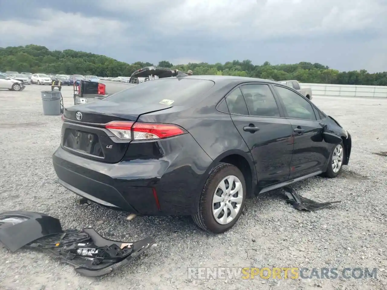 4 Photograph of a damaged car JTDEPRAE5LJ109374 TOYOTA COROLLA 2020