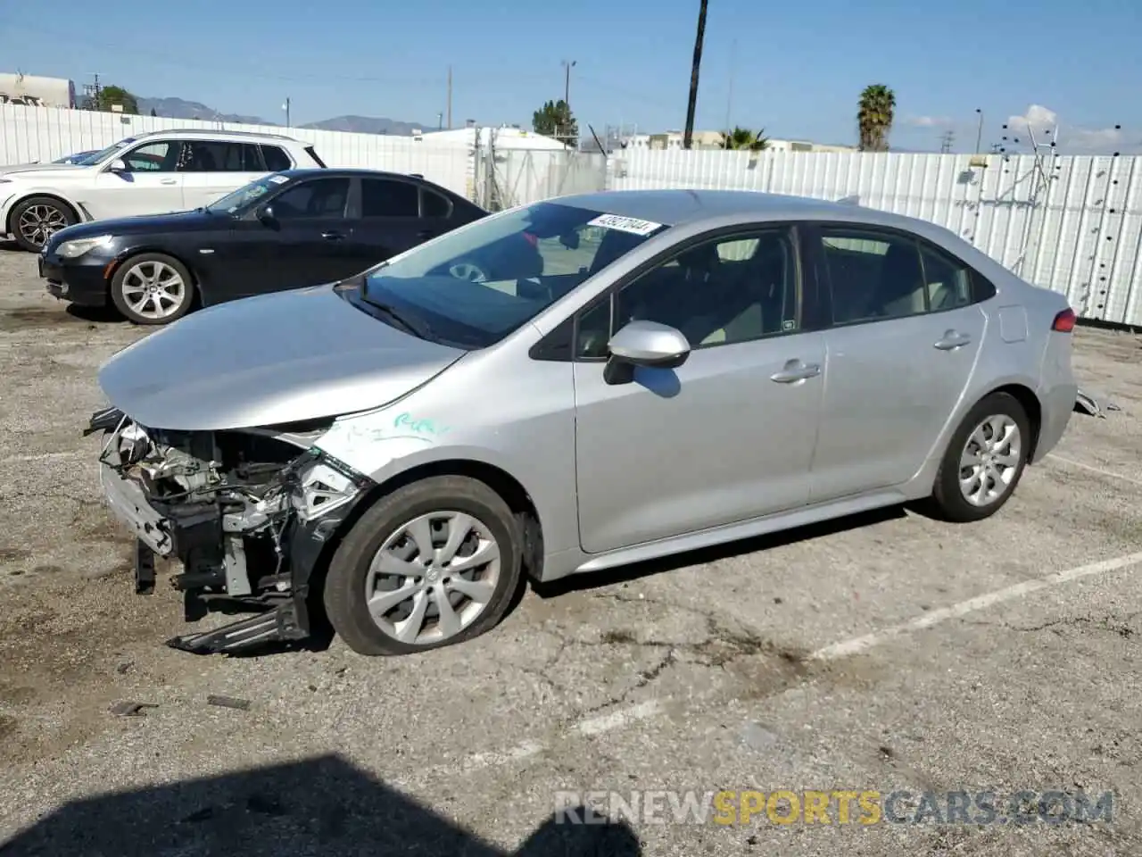 1 Photograph of a damaged car JTDEPRAE5LJ111030 TOYOTA COROLLA 2020