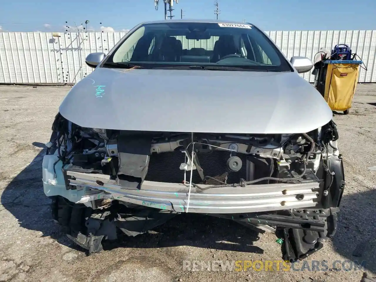 5 Photograph of a damaged car JTDEPRAE5LJ111030 TOYOTA COROLLA 2020