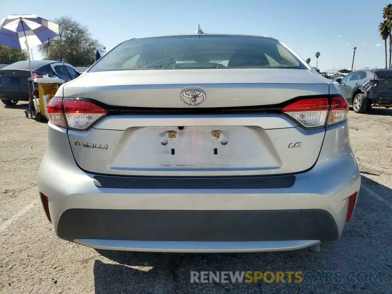 6 Photograph of a damaged car JTDEPRAE5LJ111030 TOYOTA COROLLA 2020