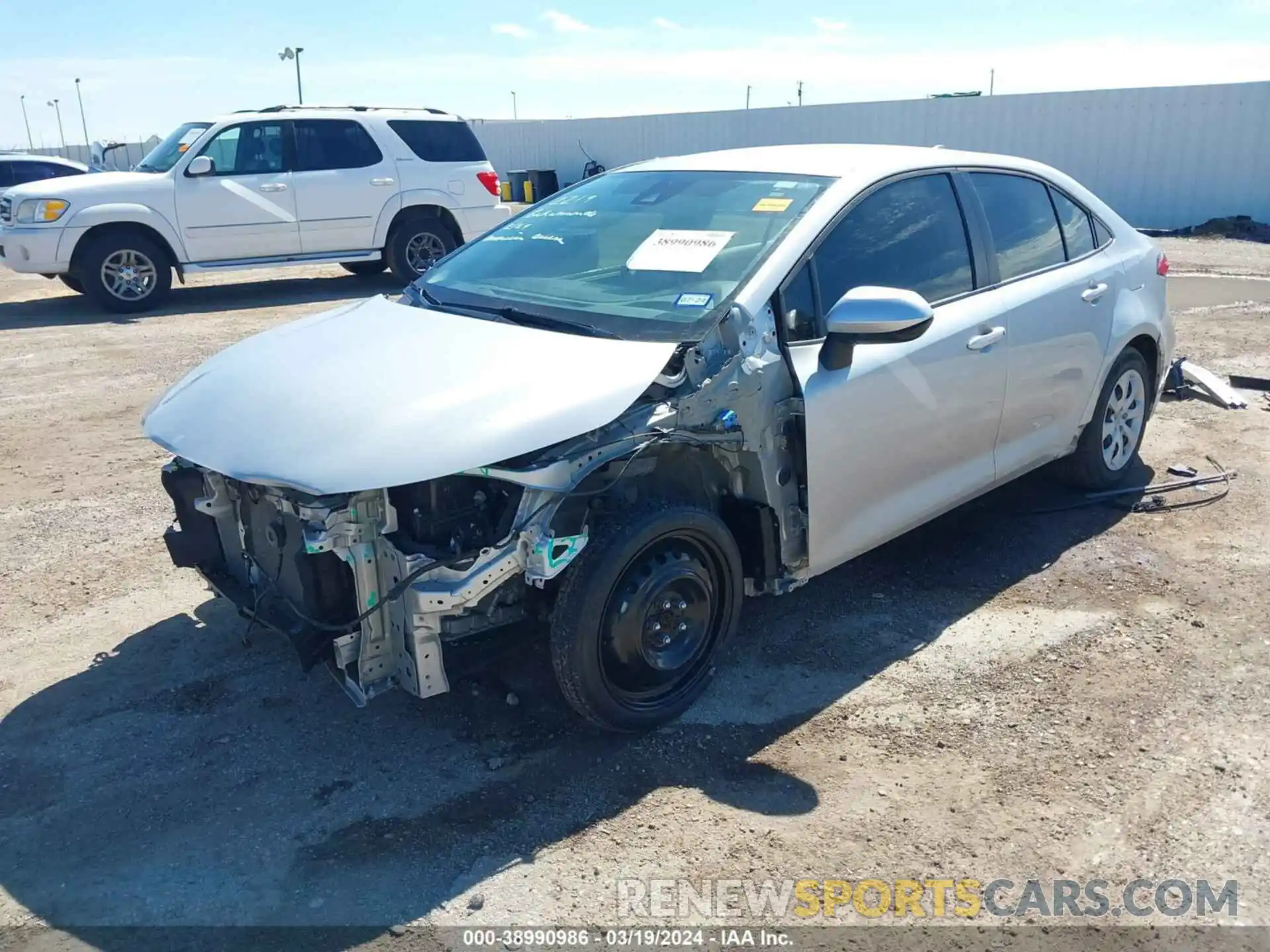 2 Photograph of a damaged car JTDEPRAE5LJ115563 TOYOTA COROLLA 2020