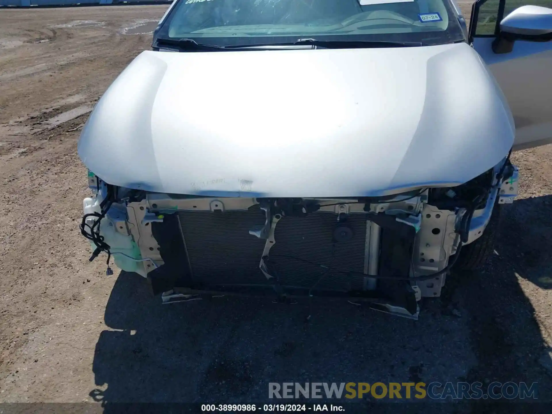 6 Photograph of a damaged car JTDEPRAE5LJ115563 TOYOTA COROLLA 2020